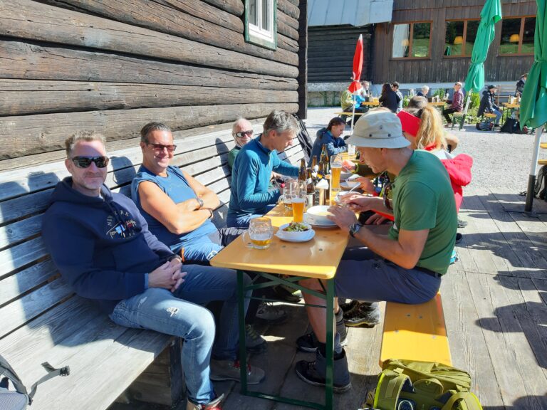 Baustellenausflug, Wandertag und Bürofeier!