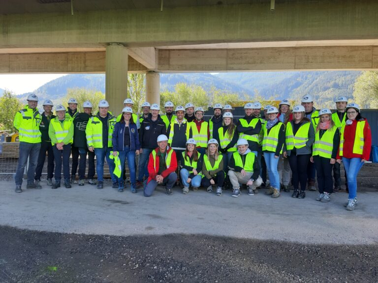 Baustellenausflug, Wandertag und Bürofeier!