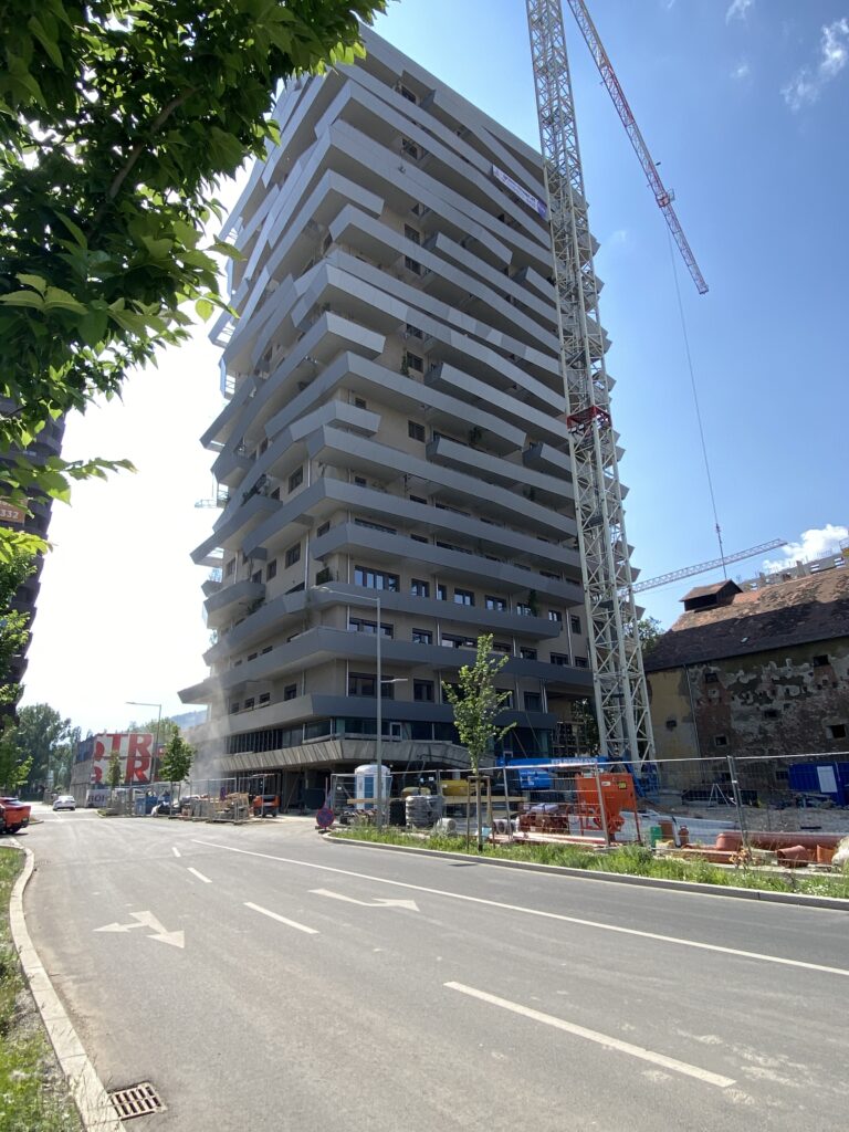 Reininghaus „Green Tower“ in Fertigstellung