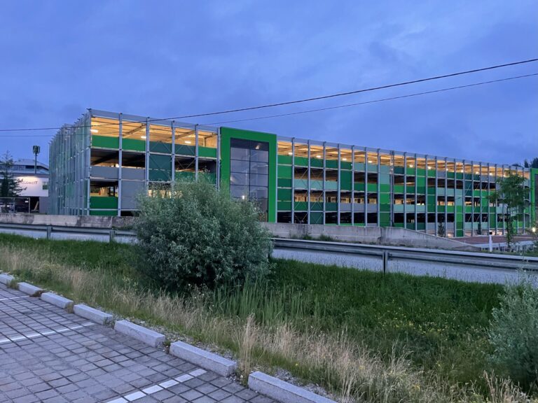 Übergabe Hochgarage & Gleichenfeier Bürohaus